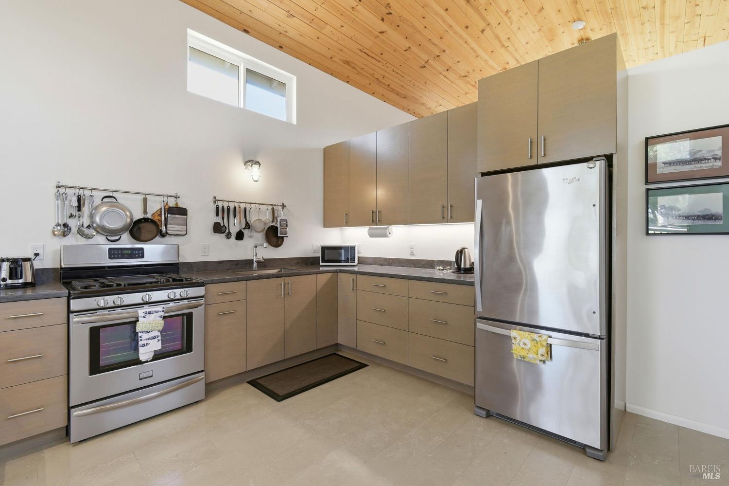 3223 Canfield Road Sebastopol, CA 95472 - Photo 54 of 58 Kitchen Area in Apartment