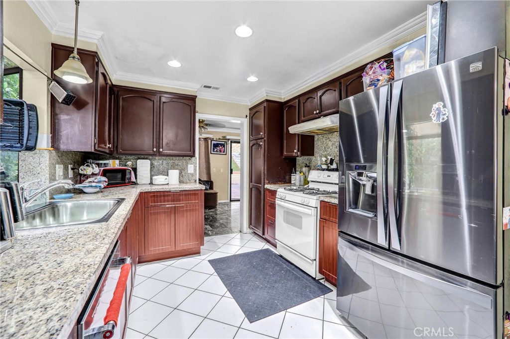 19417 Crystal Ridge Lane Porter Ranch, CA 91326 - Photo 31 of 46