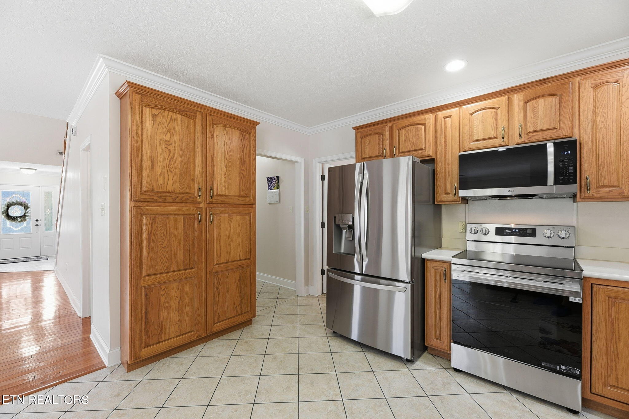 221 Sweetgum Lane Oak Ridge, TN 37830 - Photo 16 of 38 16-web-or-mls-DSC_9627