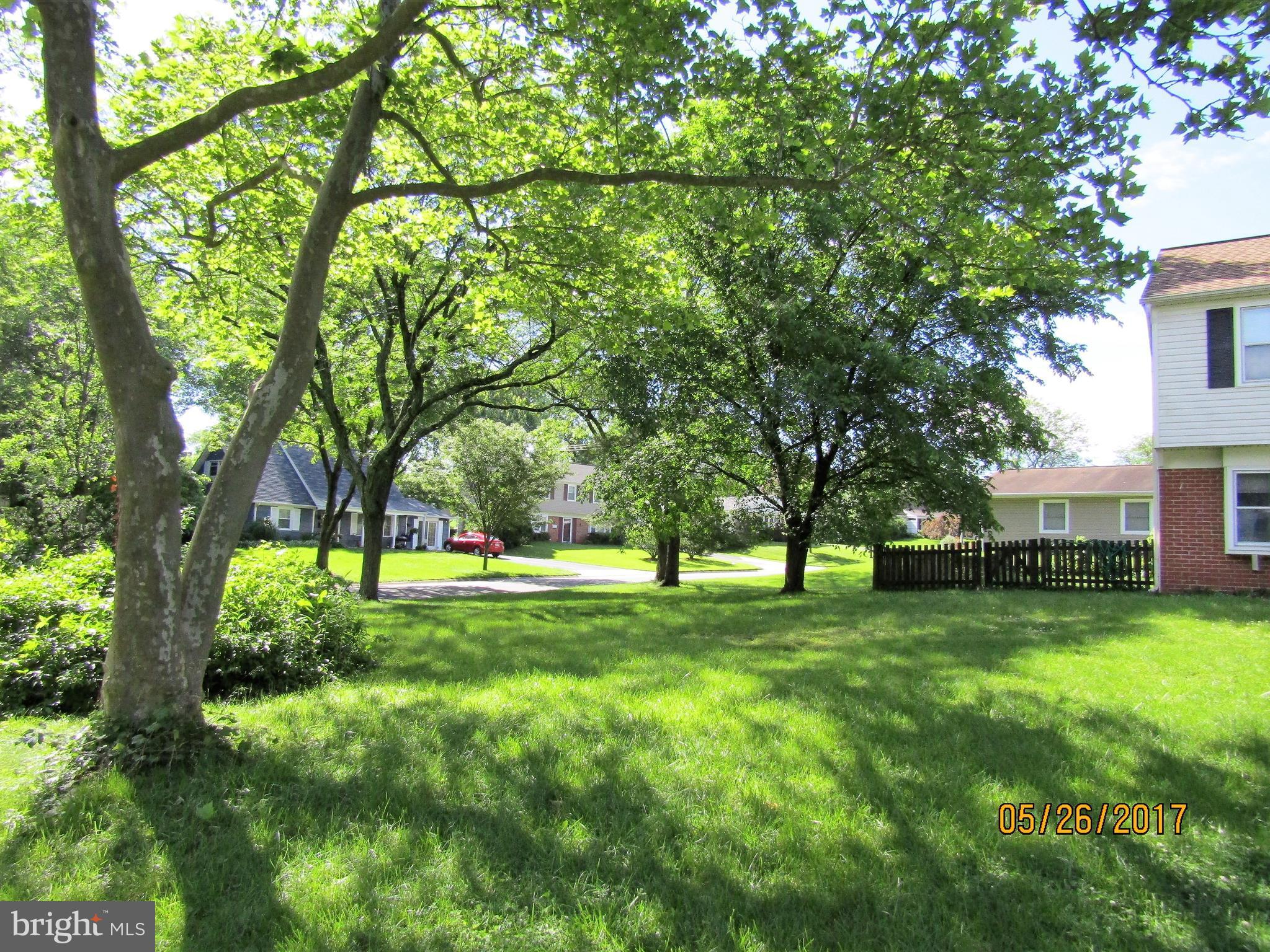 12613 Knowledge Lane Bowie, MD 20715 - Photo 2 of 23 Side Yard view