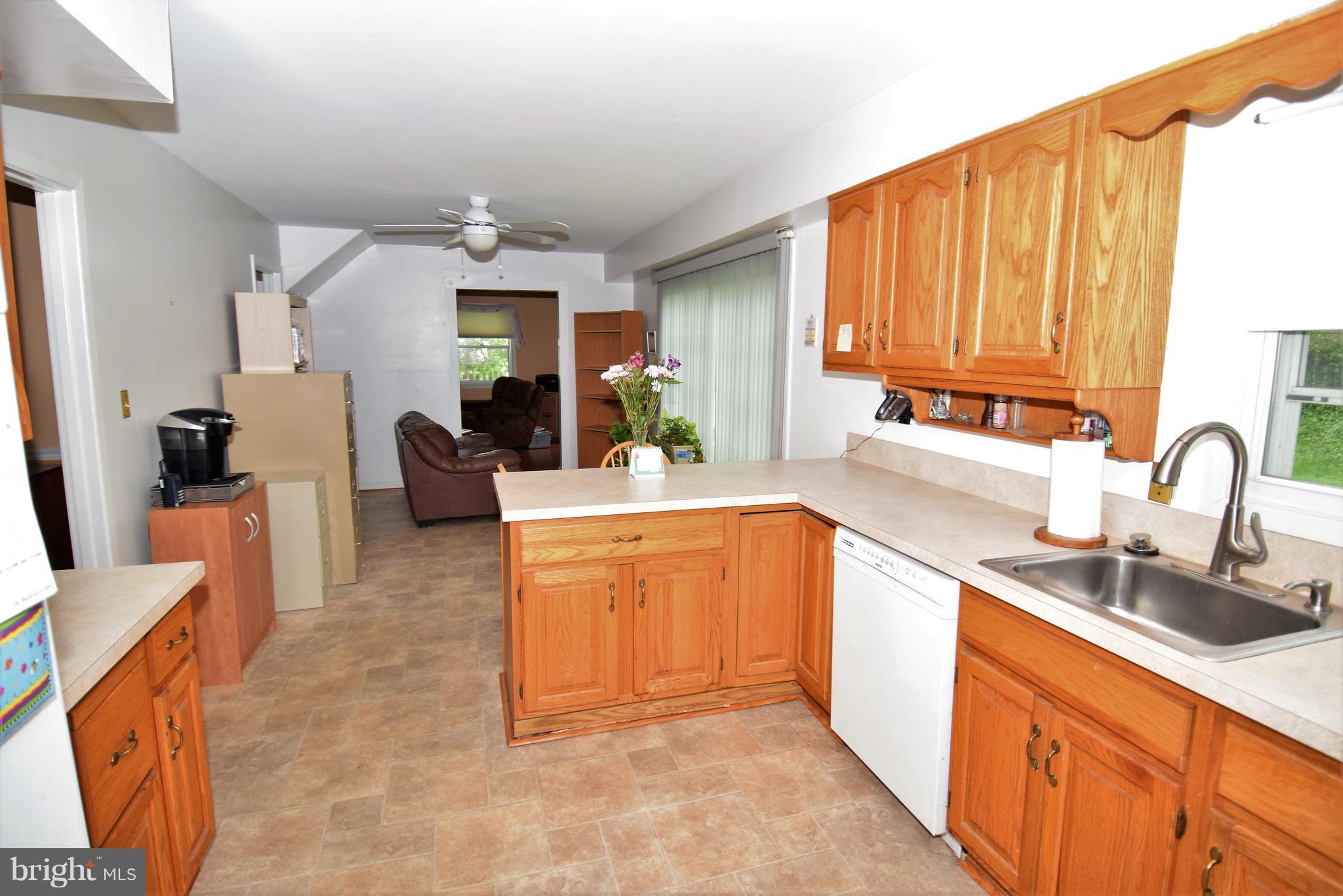 12613 Knowledge Lane Bowie, MD 20715 - Photo 12 of 23 KItchen view 2