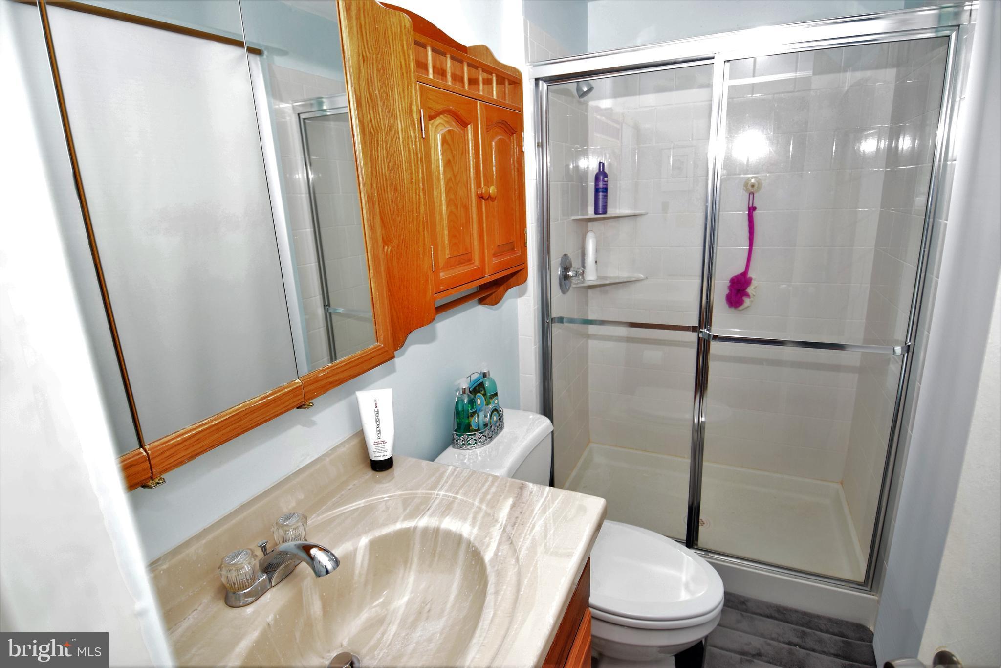 12613 Knowledge Lane Bowie, MD 20715 - Photo 17 of 23 Master Bath