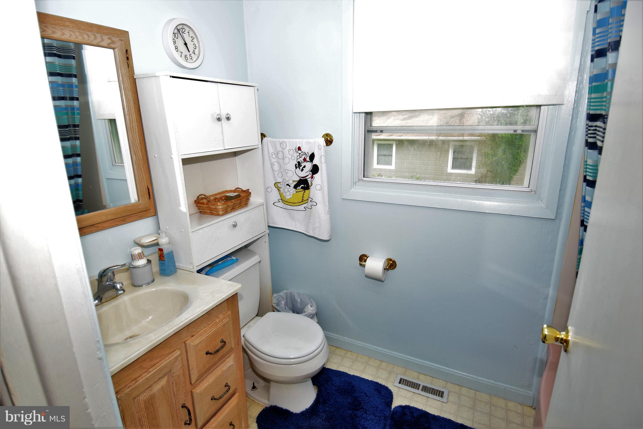 12613 Knowledge Lane Bowie, MD 20715 - Photo 21 of 23 Hall Bath