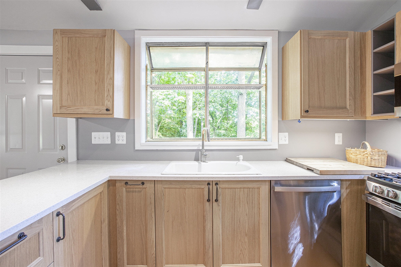1308 Traver Road Ann Arbor, MI 48105 - Photo 22 of 55