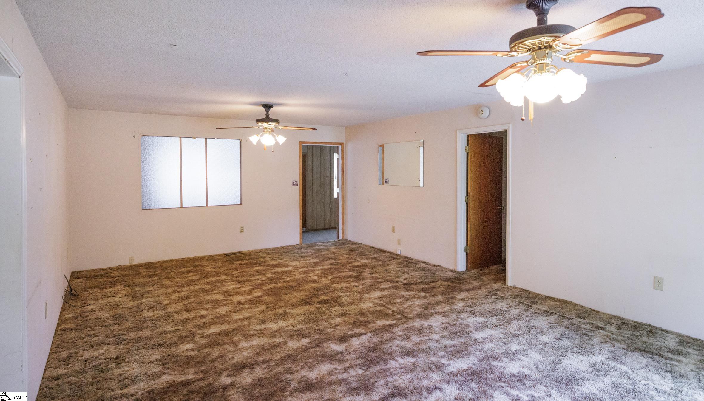 329 Berry Road Pelzer, SC 29669 - Photo 21 of 38