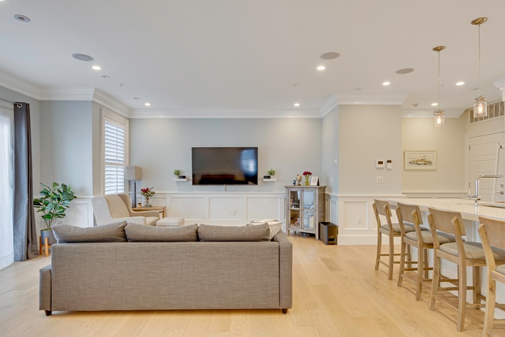 205 E Street, Unit 2S Boston, MA 02127 - Photo 13 of 27