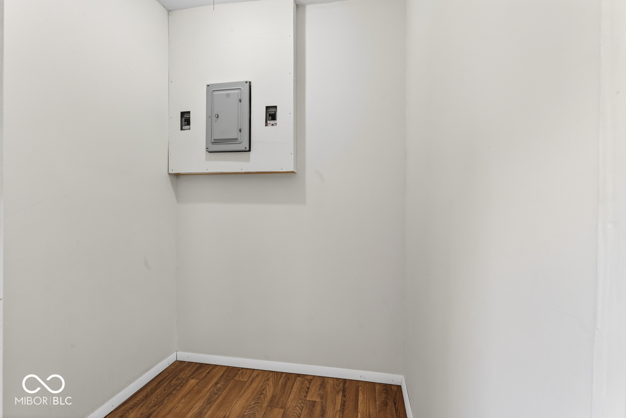 106 Eastman Road Chesterfield, IN 46017 - Photo 13 of 25 Gallery Image 13