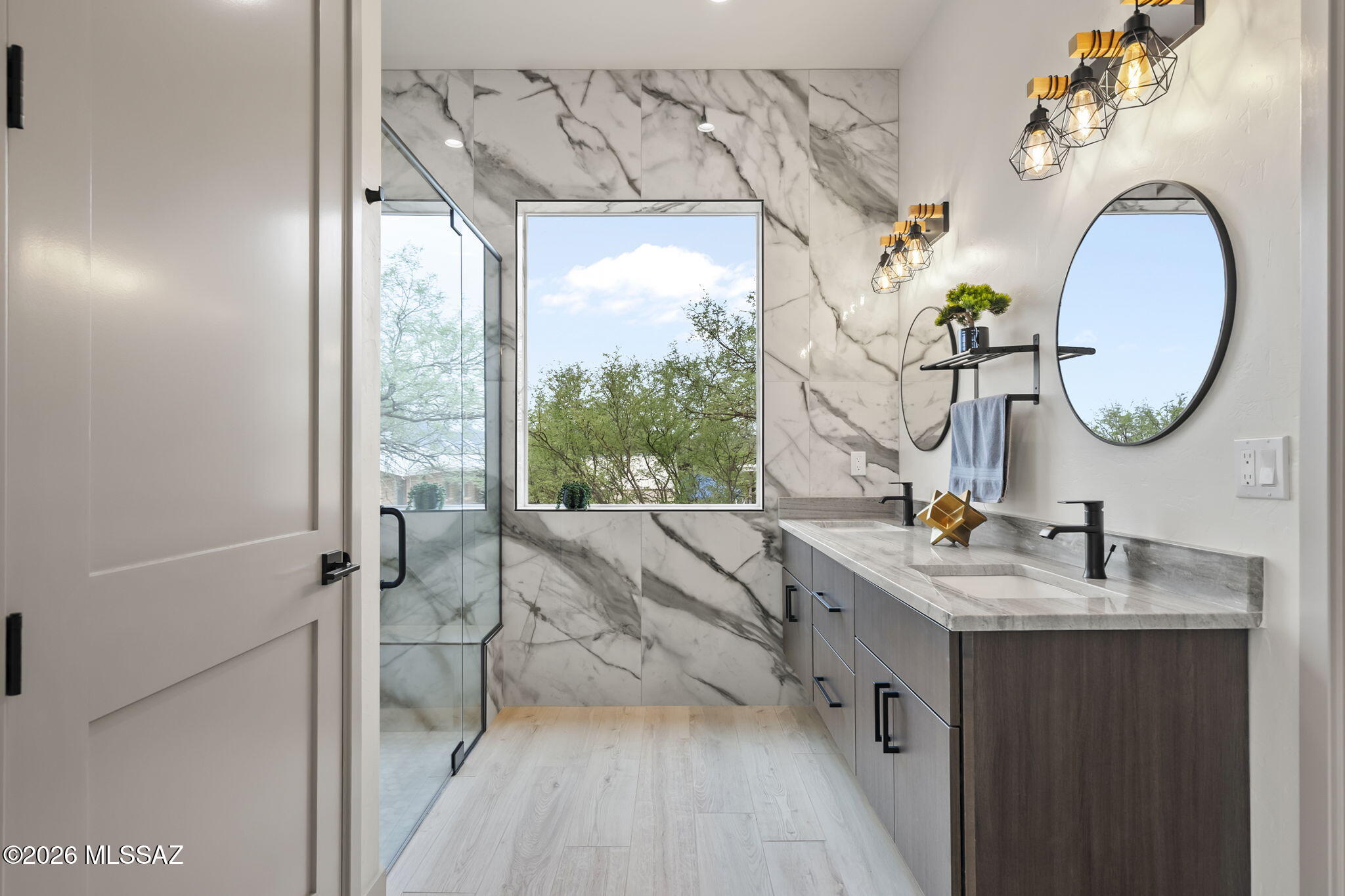 1557 Pinguinos Court Rio Rico, AZ 85648 - Photo 28 of 37 28. Gorgeous master bathroom