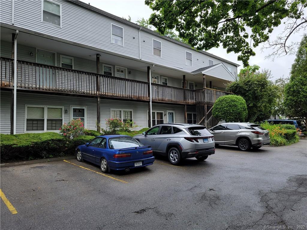 93 Spruce Street, Unit 4 Stamford, CT 06902 - Photo 1 of 1 Main Entrance