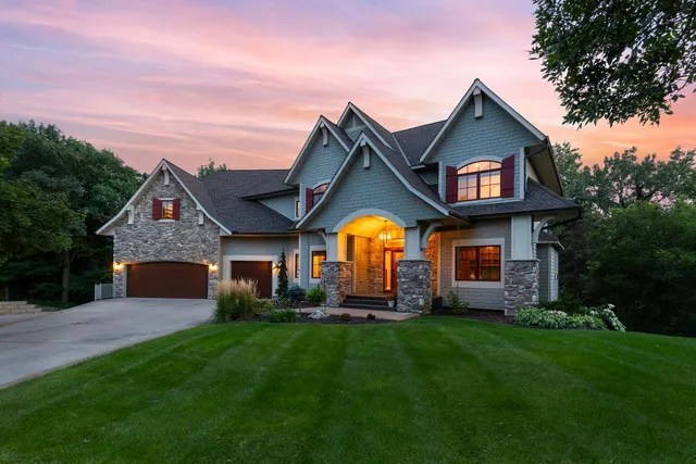 $1,295,000 | 18674 Ponderosa Court, Eden Prairie, MN 55347