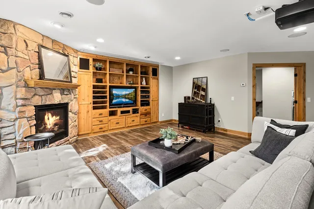 $1,295,000 | 18674 Ponderosa Court, Eden Prairie, MN 55347