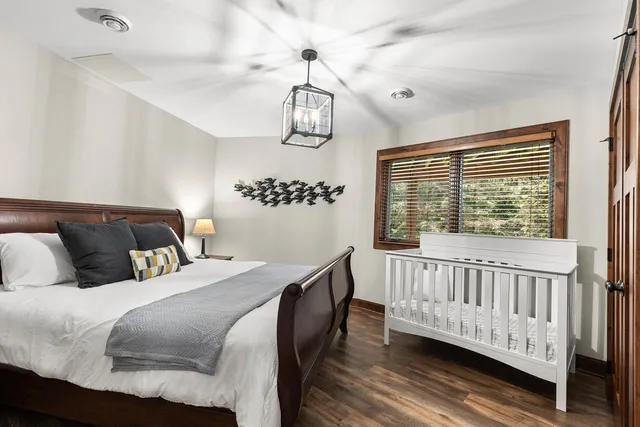 $1,295,000 | 18674 Ponderosa Court, Eden Prairie, MN 55347