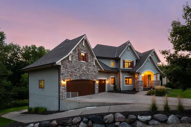$1,295,000 | 18674 Ponderosa Court, Eden Prairie, MN 55347
