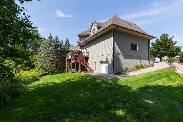 $1,295,000 | 18674 Ponderosa Court, Eden Prairie, MN 55347