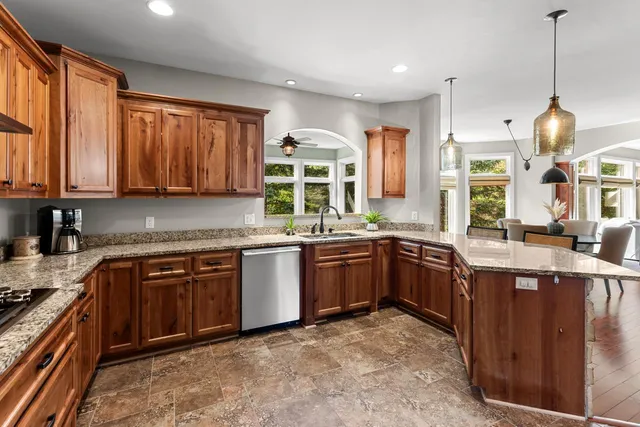 $1,295,000 | 18674 Ponderosa Court, Eden Prairie, MN 55347