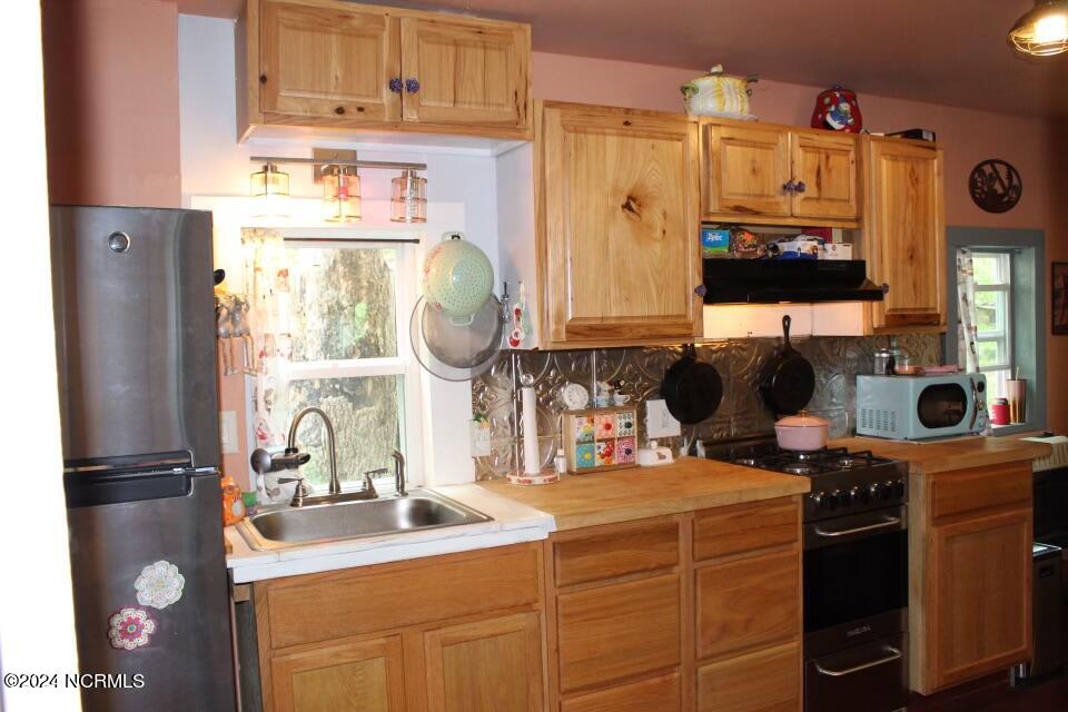 574 Pine Creek Road Cullowhee, NC 28723 - Photo 7 of 21 IMG_0278