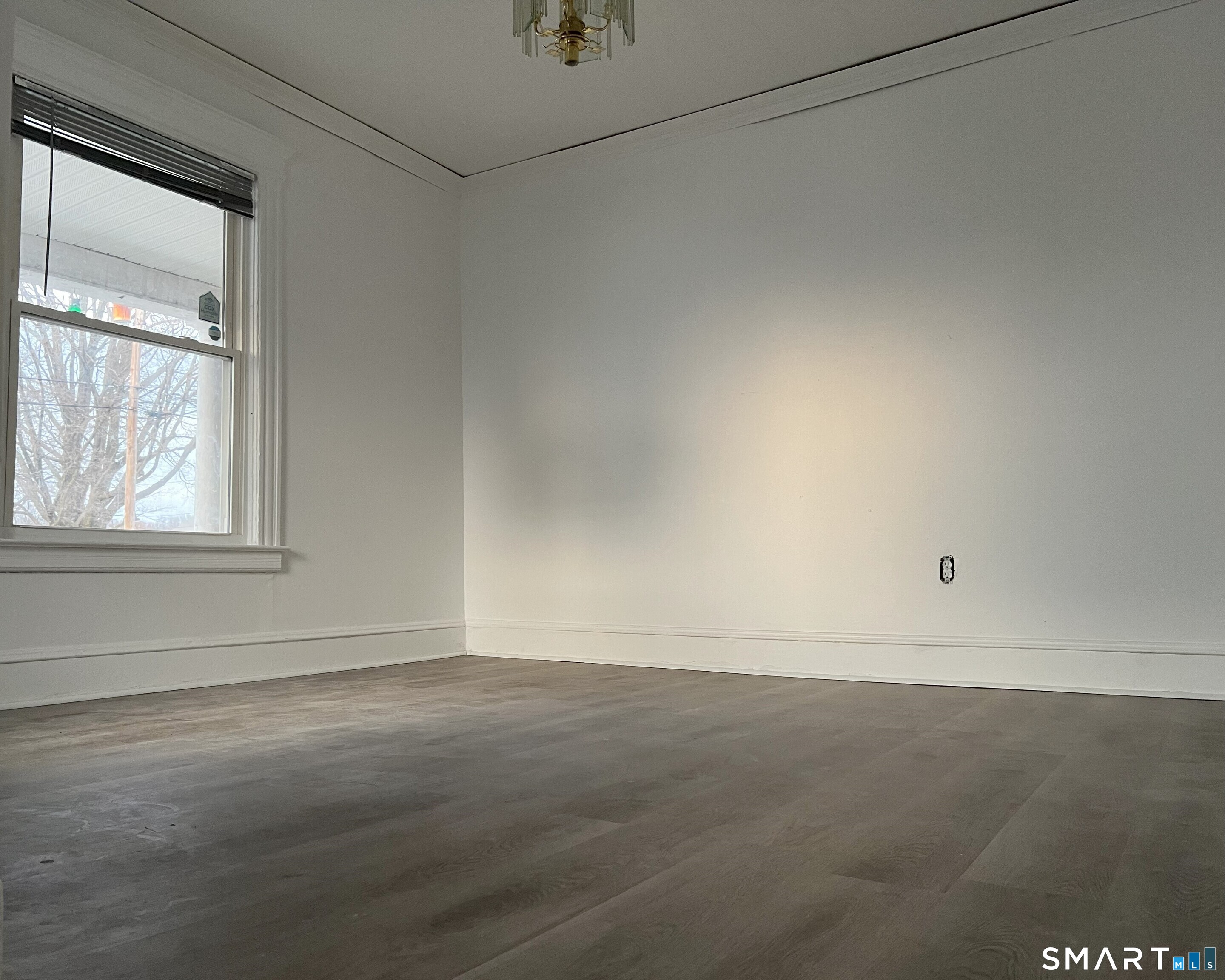 14 Delmont Street Manchester, CT 06042 - Photo 11 of 37