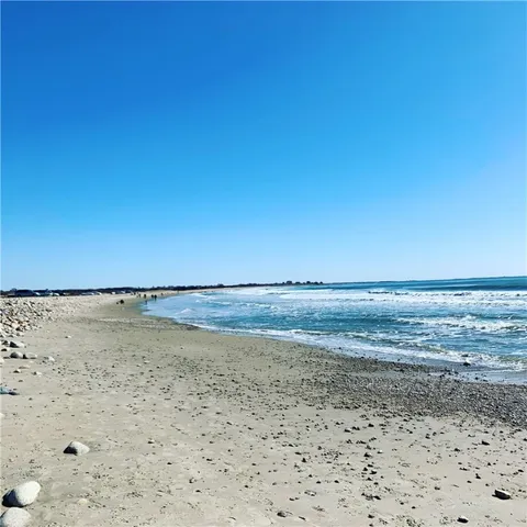 $895,000 | 18 Old Barn Road, Little Compton, RI 02837