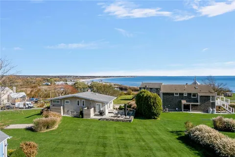 $895,000 | 18 Old Barn Road, Little Compton, RI 02837