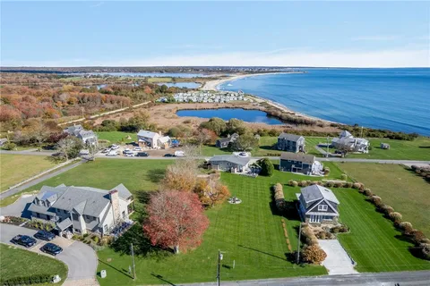 $895,000 | 18 Old Barn Road, Little Compton, RI 02837