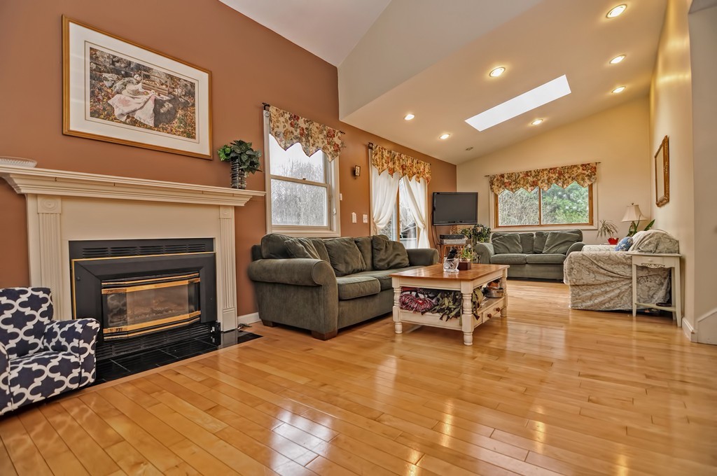 21 Summer Hill Road Medway, MA 02053 - Photo 12 of 30 Gallery Image 12