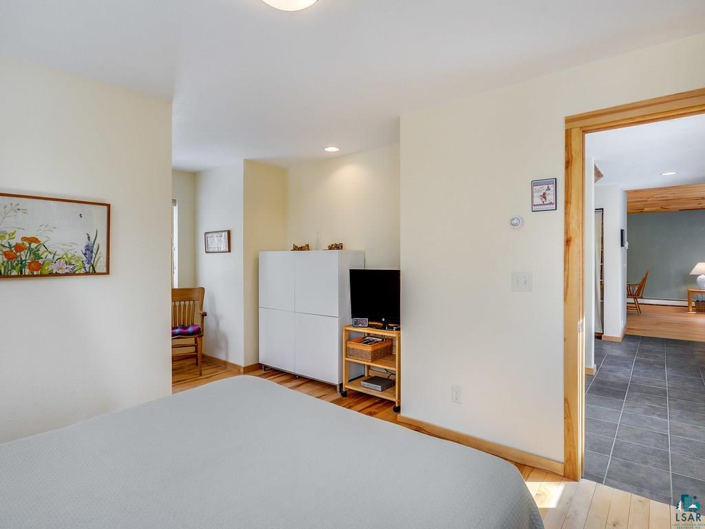 851 Forest Heights Road Two Harbors, MN 55616 - Photo 11 of 24