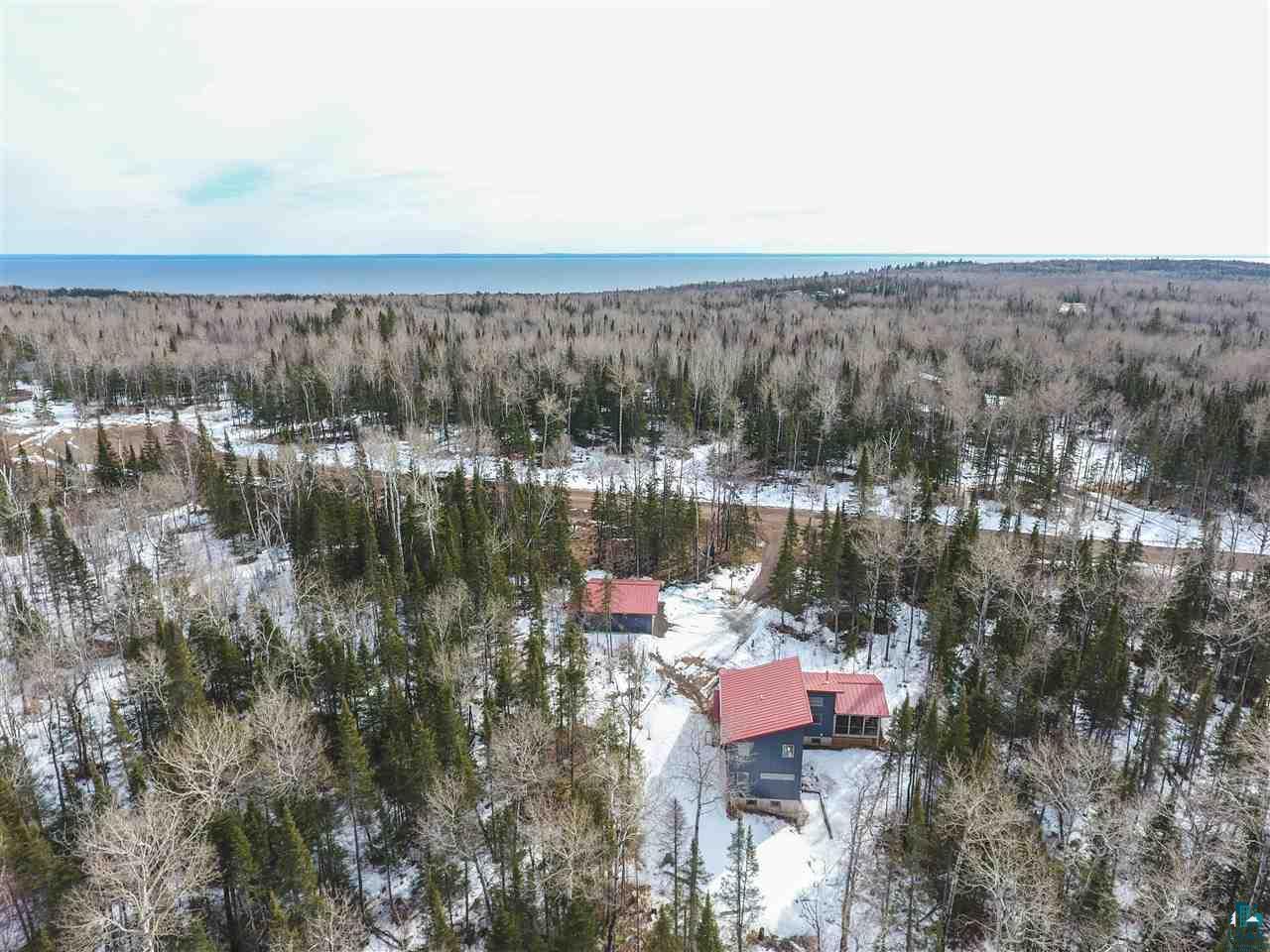 851 Forest Heights Road Two Harbors, MN 55616 - Photo 2 of 24