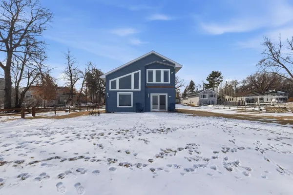 $800,000 | 700 7th Street Southeast, Forest Lake, MN 55025