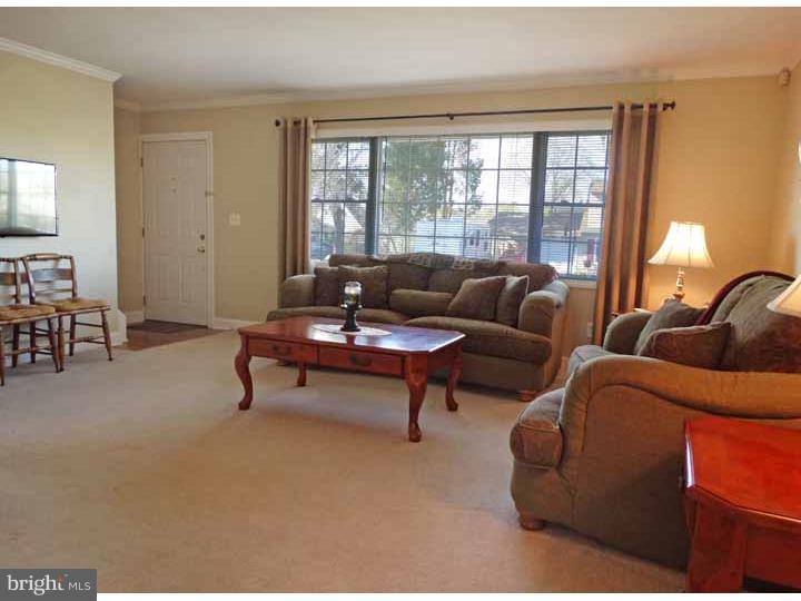 6 Canary Road Levittown, PA 19057 - Photo 4 of 23 Living Room