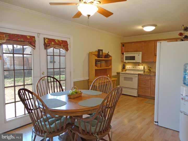 6 Canary Road Levittown, PA 19057 - Photo 5 of 23 Dining Room