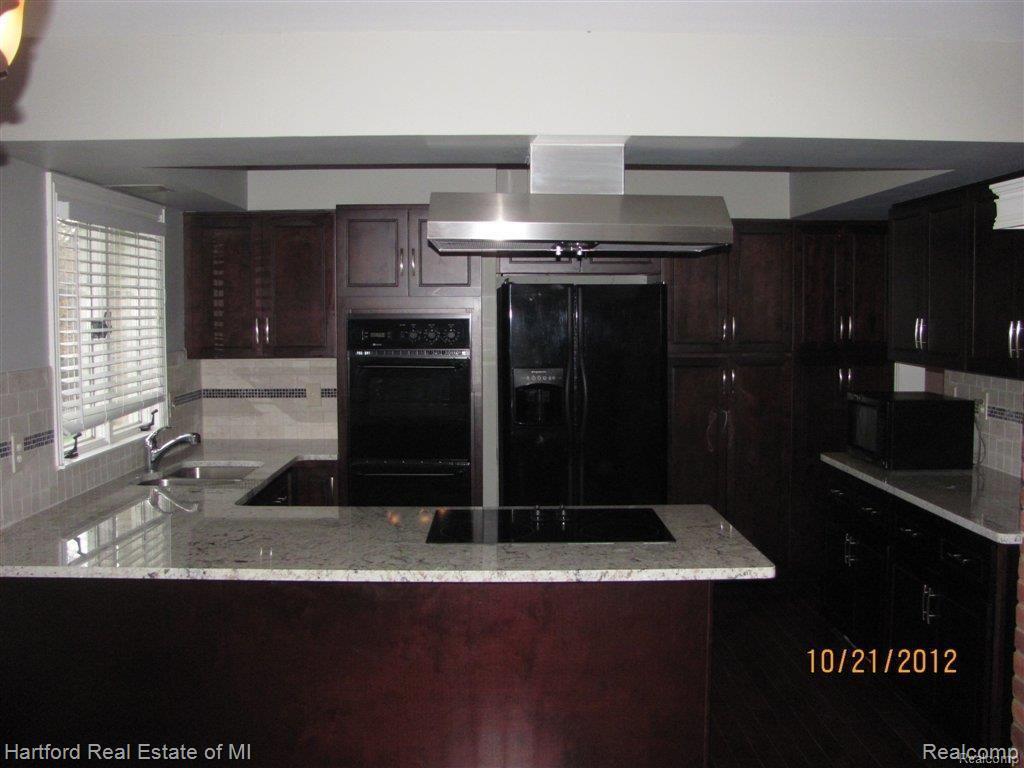 4975 Inkster Road Bloomfield Hills, MI 48302 - Photo 4 of 14