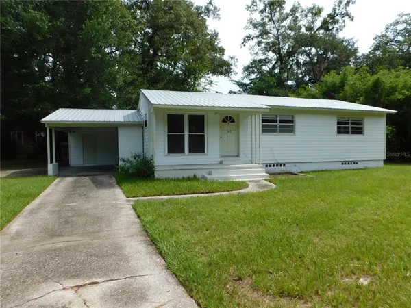 $1,695 | 507 Northwest 34th Terrace, Gainesville, FL 32607