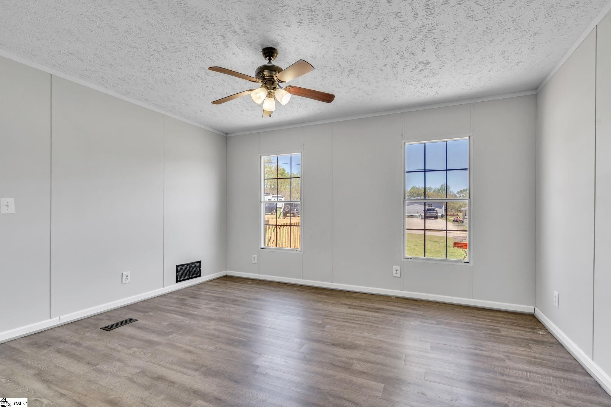 119 Ray Drive Pickens, SC 29671 - Photo 14 of 28