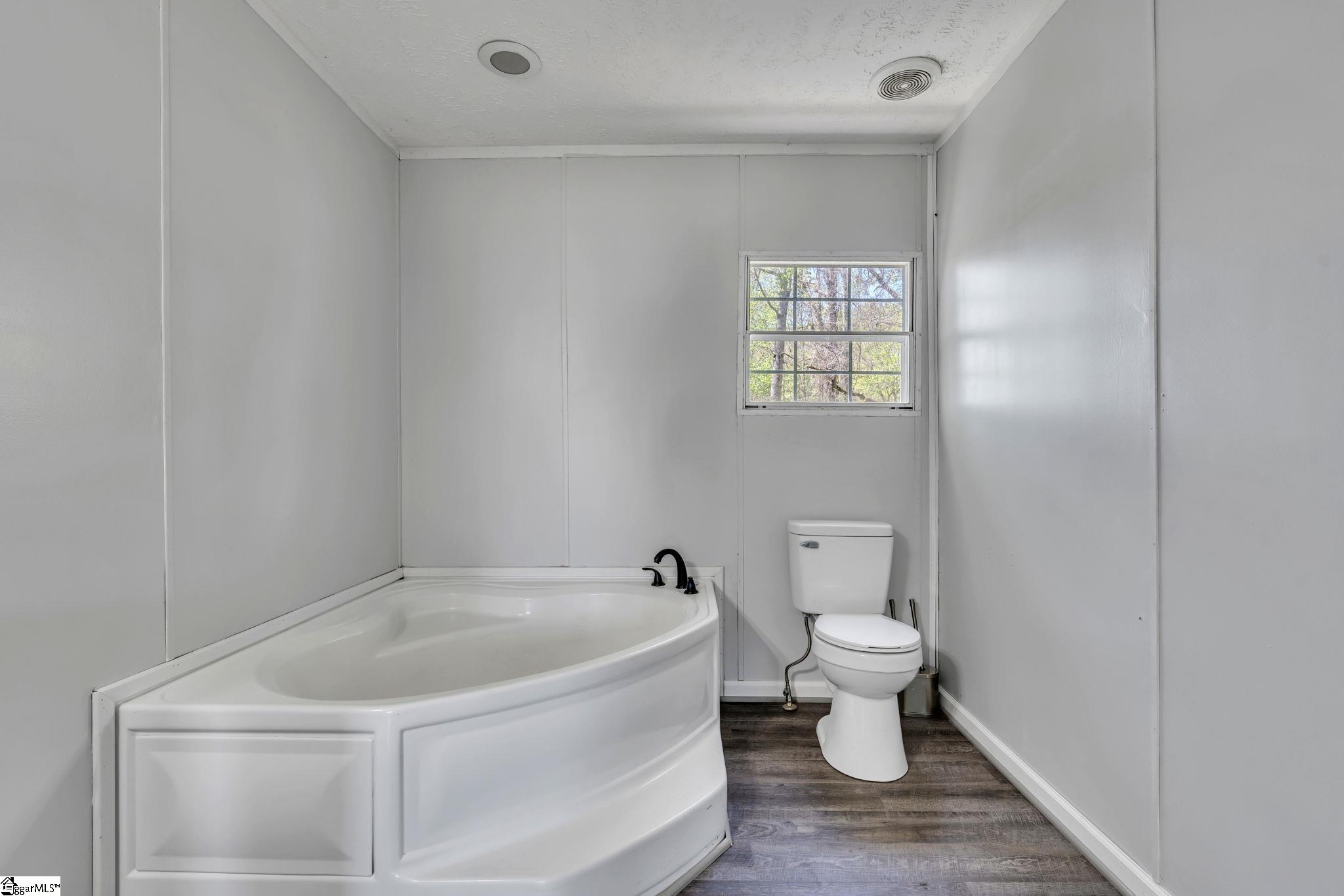 119 Ray Drive Pickens, SC 29671 - Photo 16 of 28