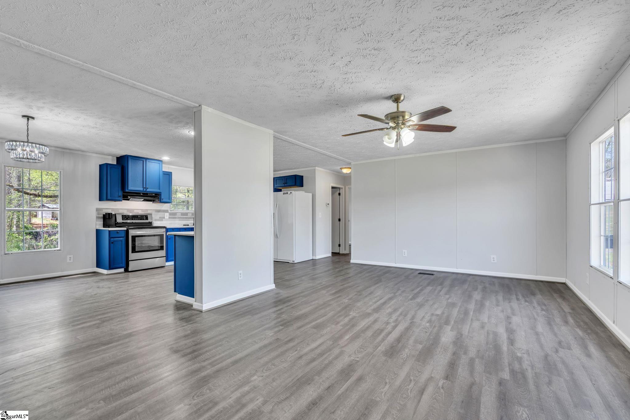 119 Ray Drive Pickens, SC 29671 - Photo 6 of 28