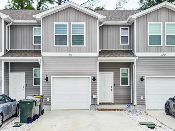 $2,095 | 1211 Fairchild Village Drive, Pensacola, FL 32504