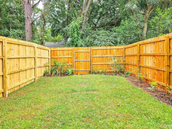 $2,095 | 1211 Fairchild Village Drive, Pensacola, FL 32504