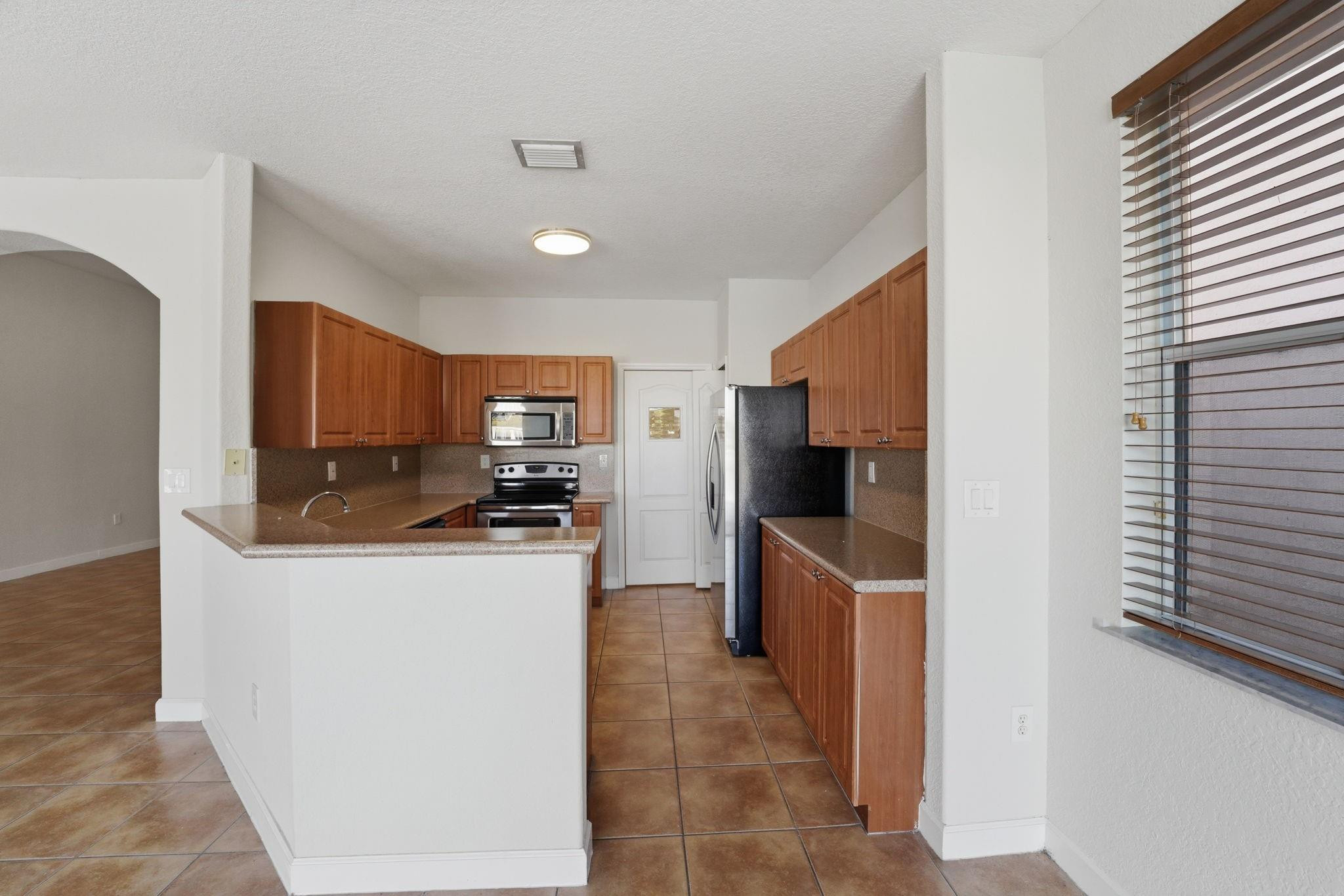 1222 Southwest 144th Court Miami, FL 33184 - Photo 7 of 38 Photo 7