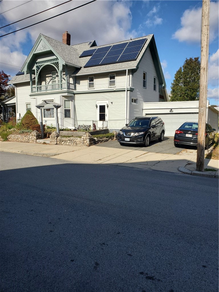 74 Maple Street Woonsocket, RI 02895 - Photo 2 of 20 Gallery Image 2