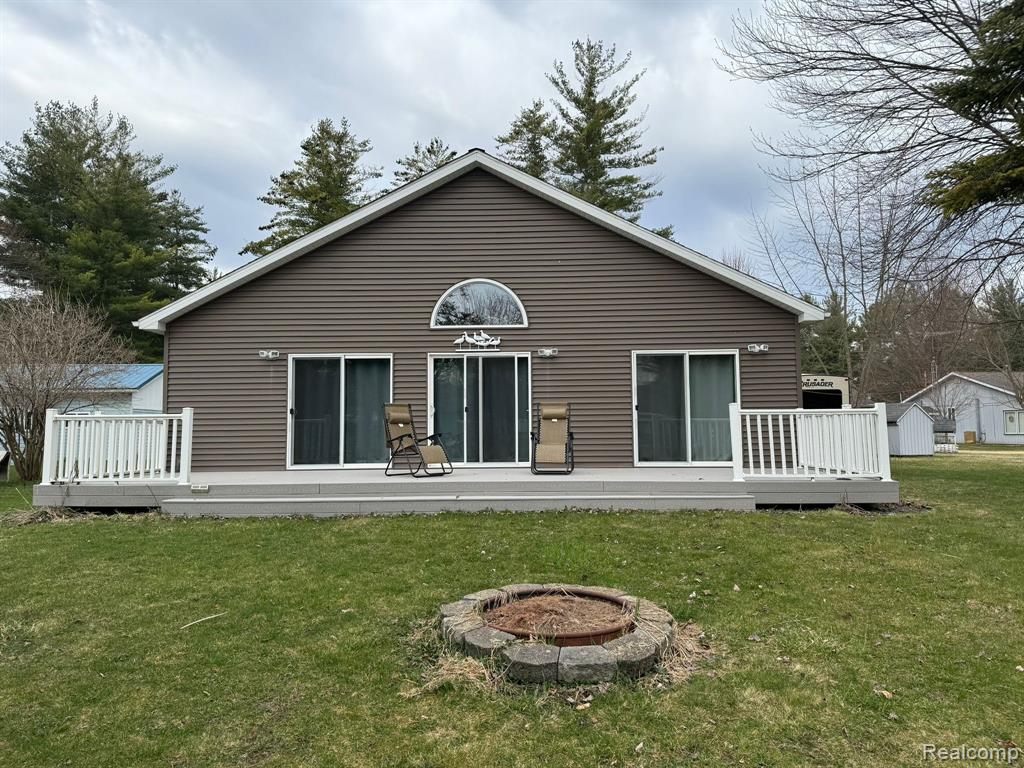 5149 Martin Road Beaverton, MI 48612 - Photo 1 of 13