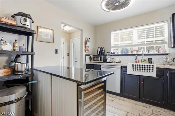 $465,000 | 76 Hickory Way, Mount Arlington, NJ 07856