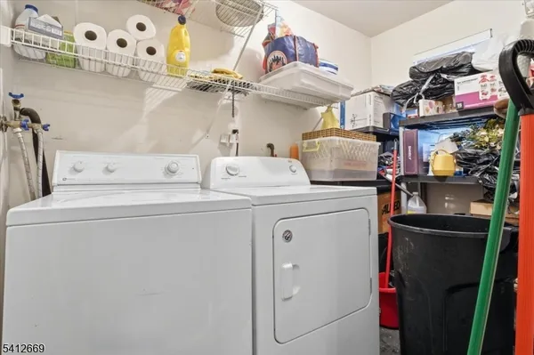 $465,000 | 76 Hickory Way, Mount Arlington, NJ 07856