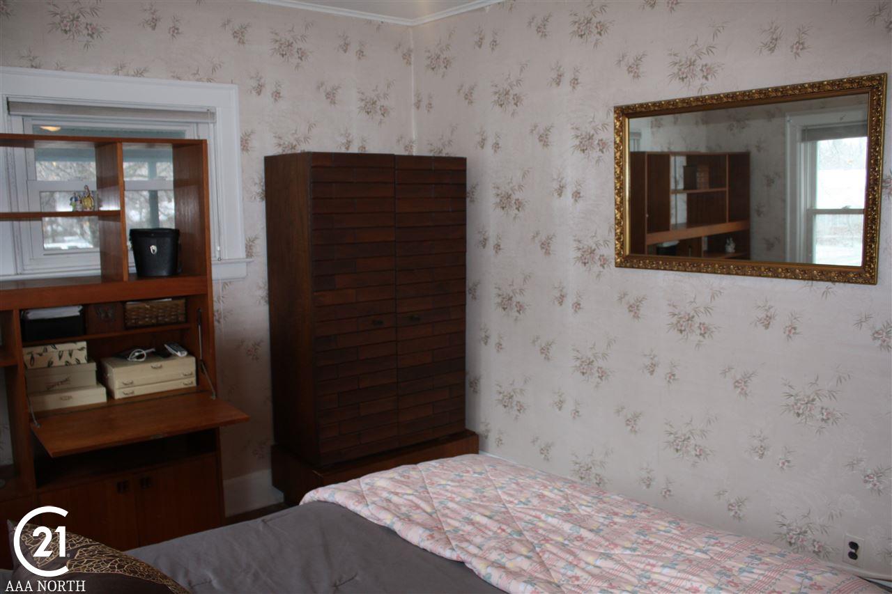 250 West Lafayette Street Romeo, MI 48065 - Photo 11 of 21 Bedroom 2
