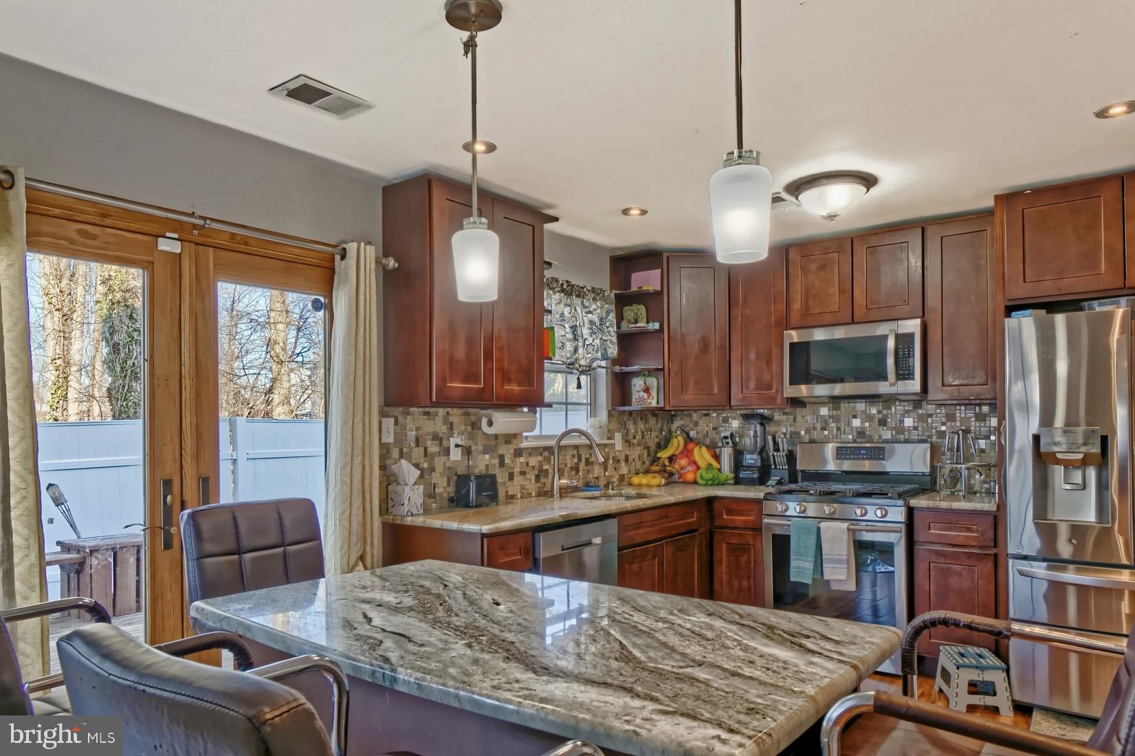 193 Crossing Way Clementon, NJ 08021 - Photo 2 of 22 Gallery Image 2