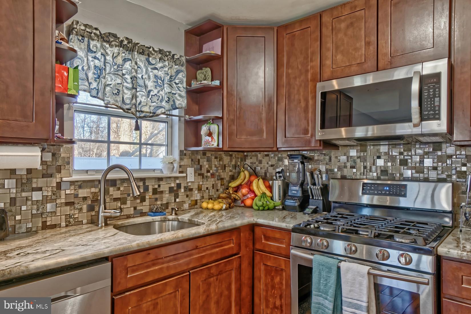 193 Crossing Way Clementon, NJ 08021 - Photo 4 of 22 Gallery Image 4