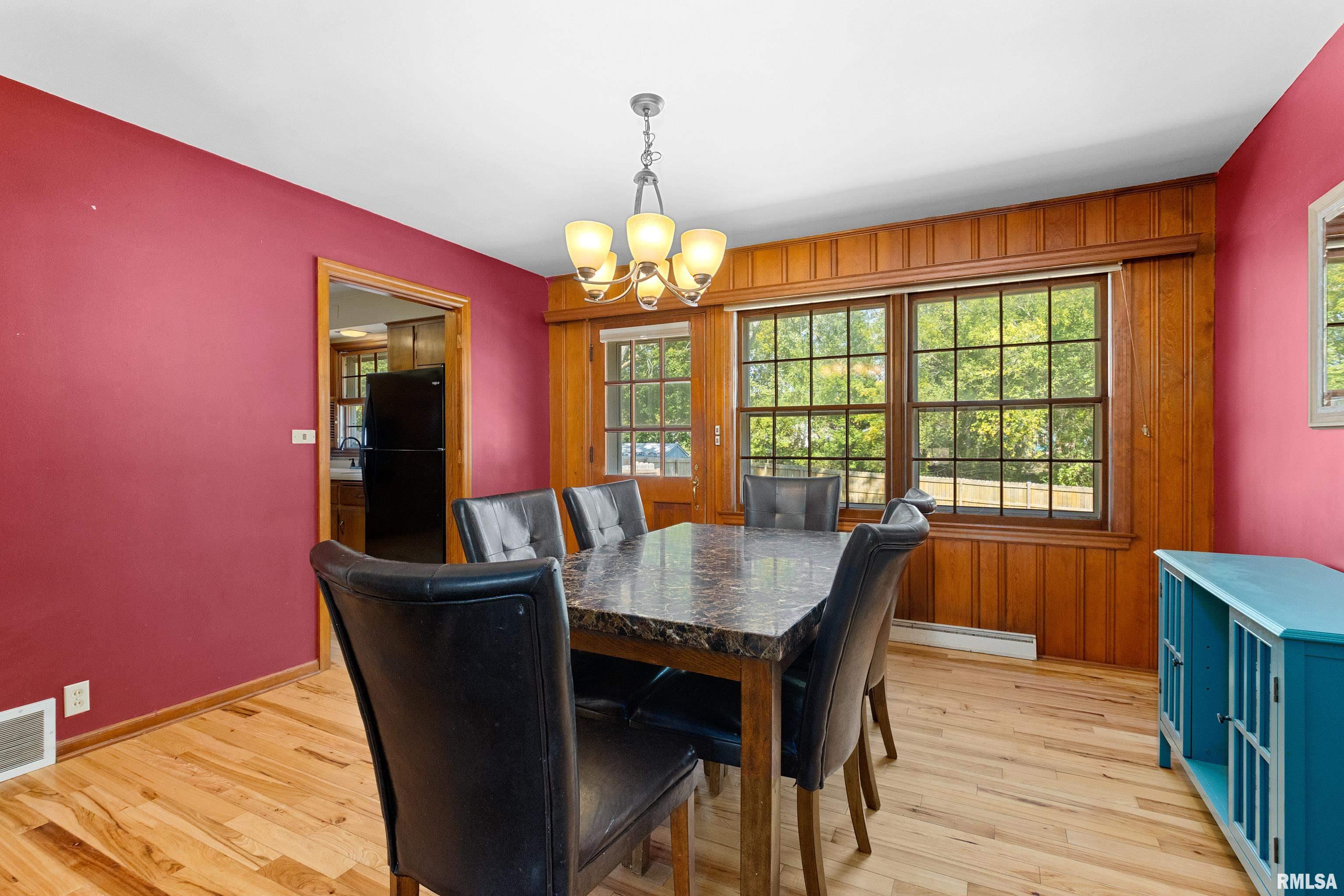 419 West Stonegate Road Peoria, IL 61614 - Photo 10 of 38 Gallery Image 10