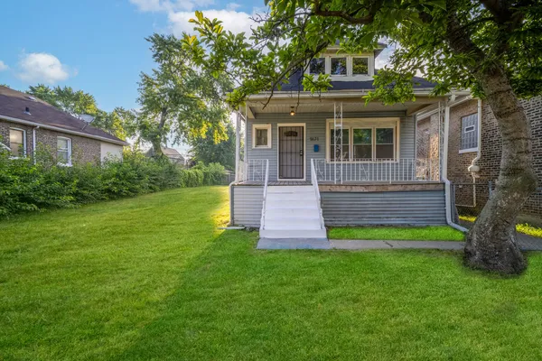 $239,900 | 9131 South Blackstone Avenue, Chicago, IL 60619