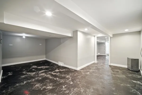 $239,900 | 9131 South Blackstone Avenue, Chicago, IL 60619