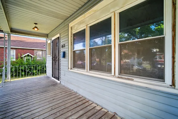 $239,900 | 9131 South Blackstone Avenue, Chicago, IL 60619