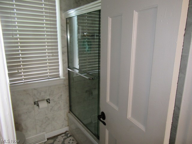 21507 Franklin Road Maple Heights, OH 44137 - Photo 5 of 35